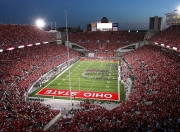 开云体育平台APP-F1新赛季揭幕战焦点战，奥地利引擎轰鸣，巴拉圭足球荣光如何被速度冲垮？