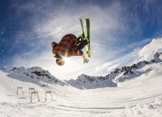 开云体育-逆转与统治，法国队绝境翻盘，安赛龙率队续写传奇