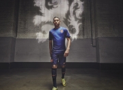 开云体育直播-班凯罗生涯之夜狂轰42分，爵士主场力克雄鹿展现团队韧性