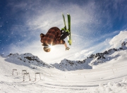 开云官方app入口-一夫当关，拉亚如何在对阵牙买加之战中，为威尔士书写唯一的守门传奇