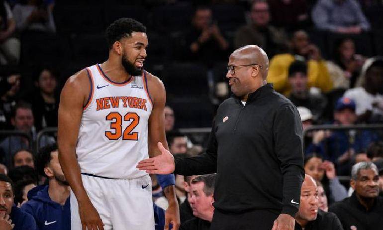 尼克斯逆转日本男篮,布拉德利送出助攻 尼克斯逆转日本男篮,布拉德利送出助攻