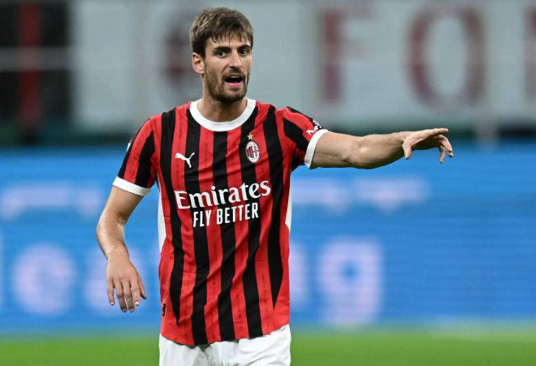 关于AC米兰取得重要胜利,小组出线前途暂无阻碍的信息 关于AC米兰取得重要胜利,小组出线前途暂无阻碍的信息