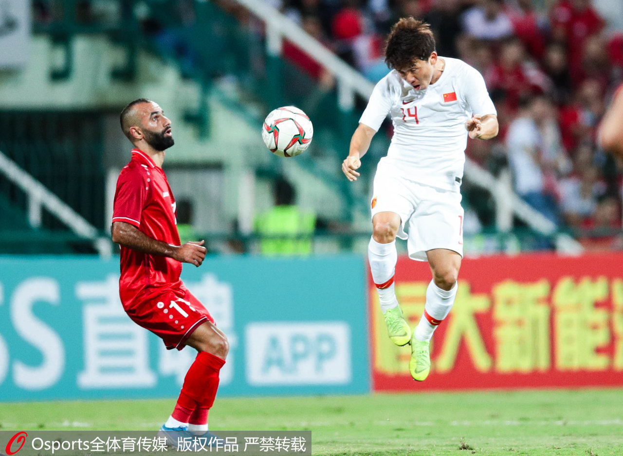 包含以色列客场不敌波兰，小组出线前景堪忧的词条