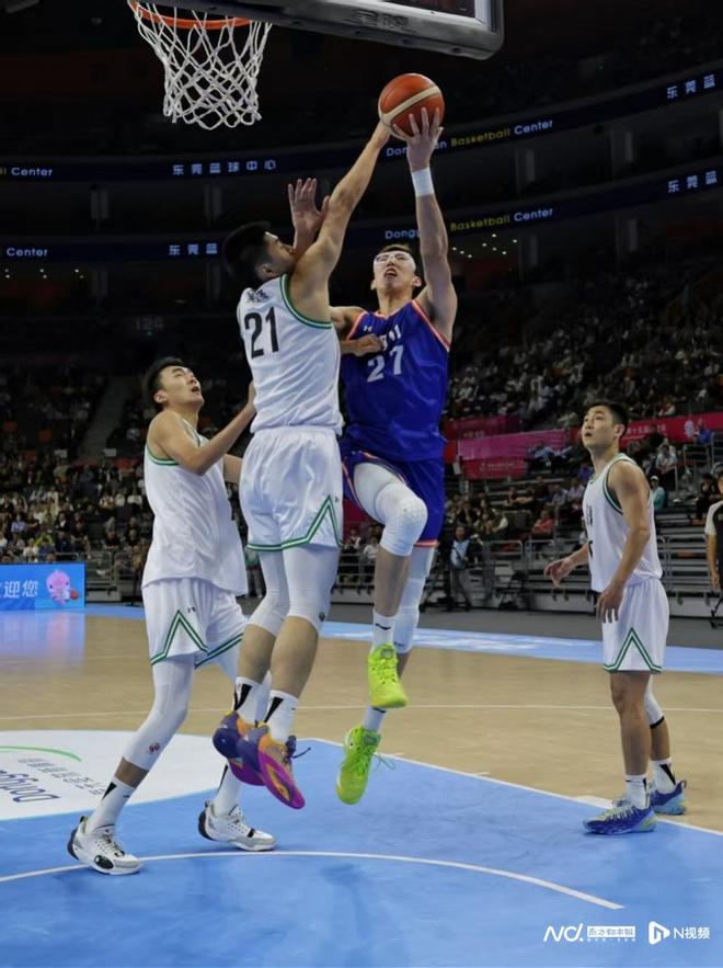 辽宁队主场大胜四川队，士气高涨的简单介绍