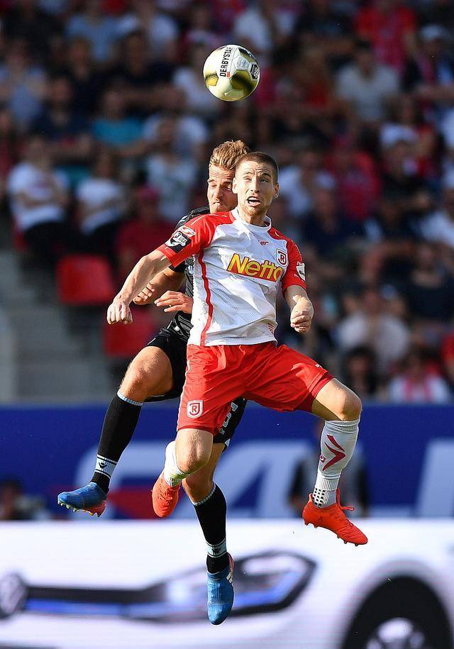 包含雷根斯堡客场击败劲敌,积分榜前列稳固位置的词条 包含雷根斯堡客场击败劲敌,积分榜前列稳固位置的词条