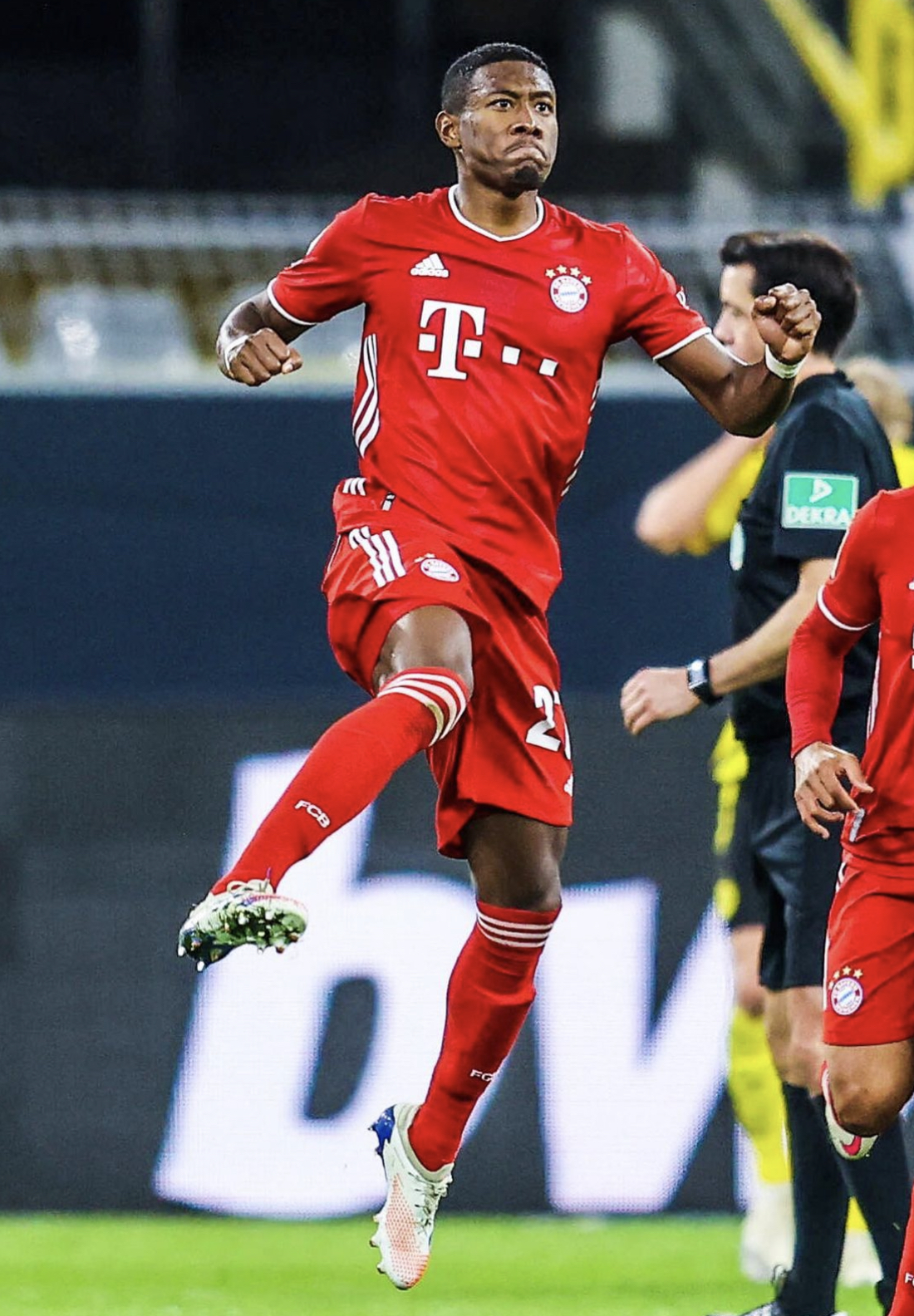 拜仁力克瑞士，阿拉巴惊艳世界的简单介绍