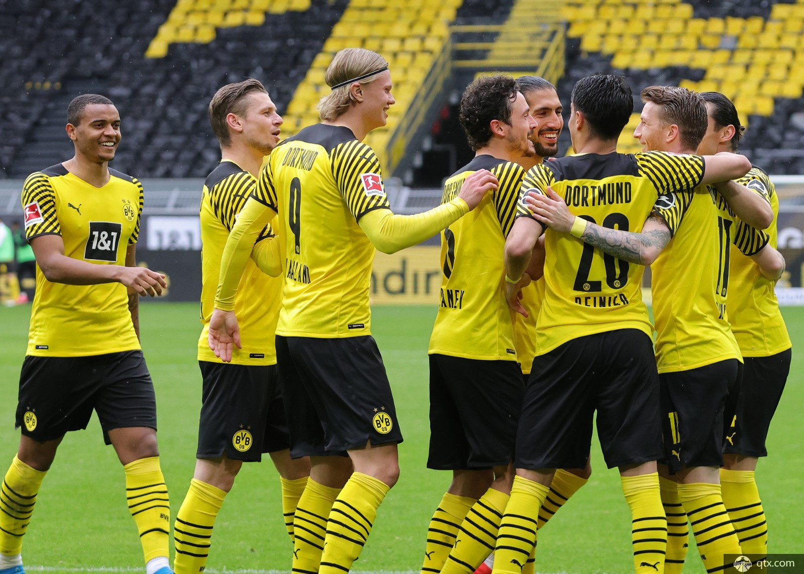 包含多特蒙德逆转勒沃库森，哈兰德刷新纪录的词条