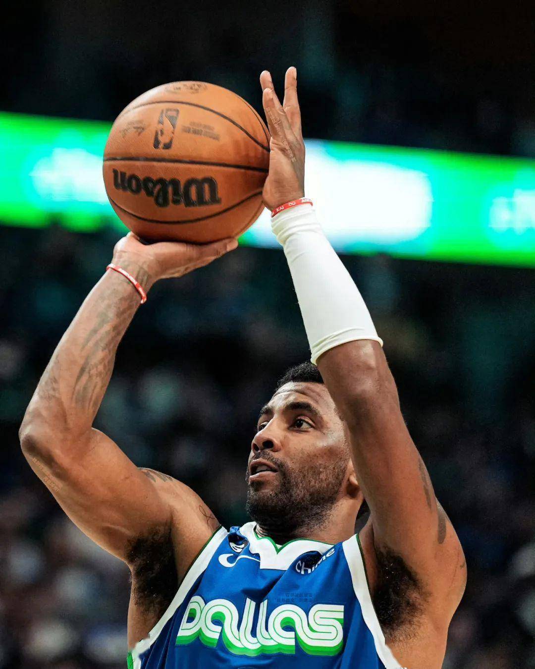 公牛绝杀独行侠，胡金秋刷新纪录的简单介绍