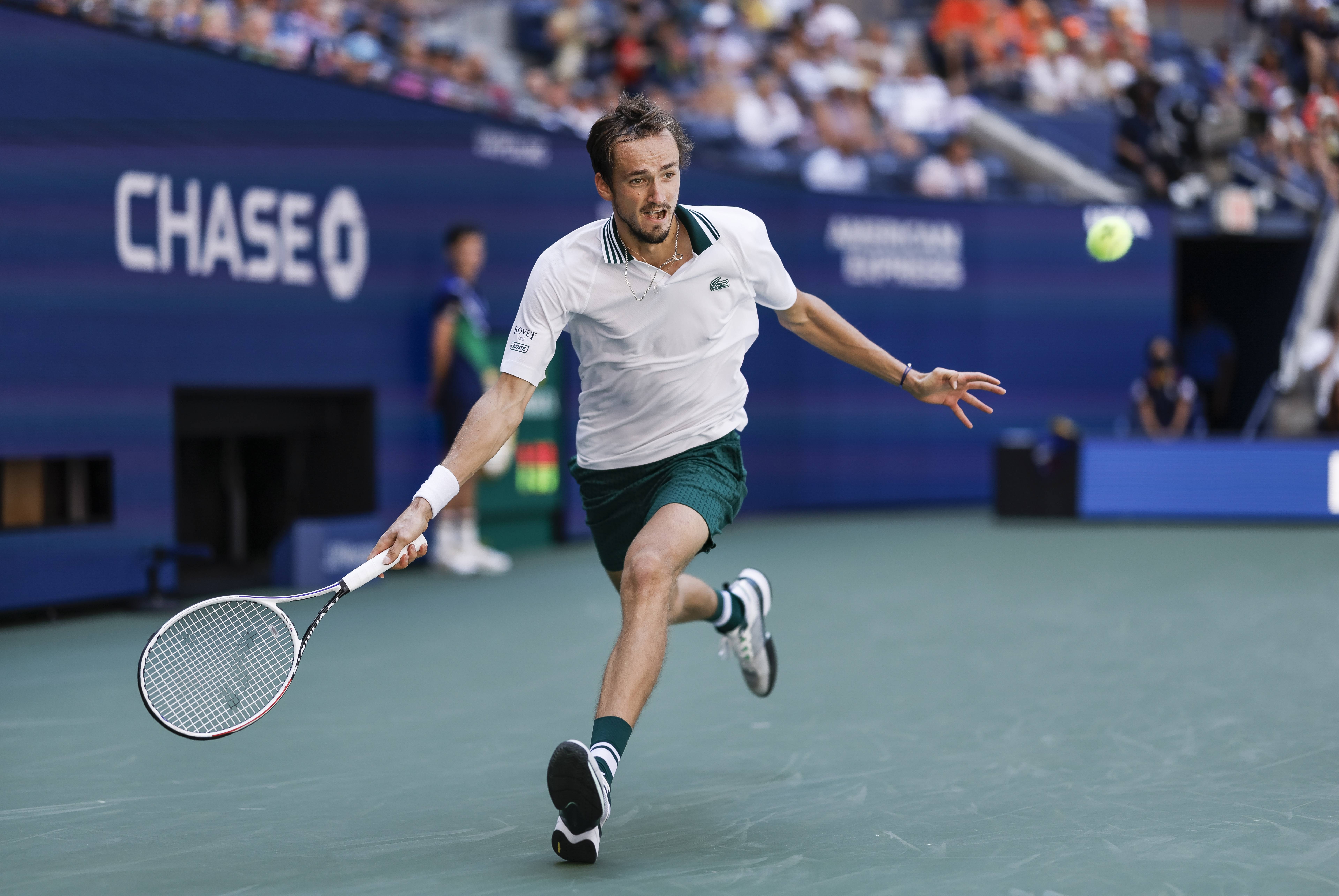 拉沃尔杯翻盘美网，梅德韦杰夫高光表现的简单介绍