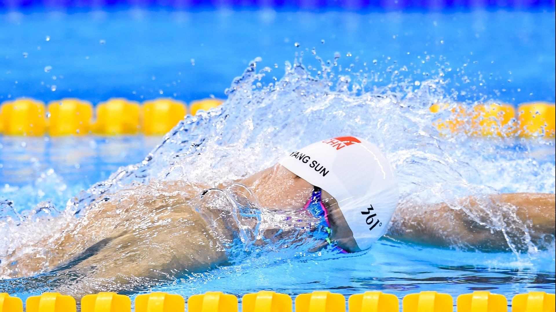 篮球世界的平行宇宙，当上海队横扫马刺，恩比德带队取胜