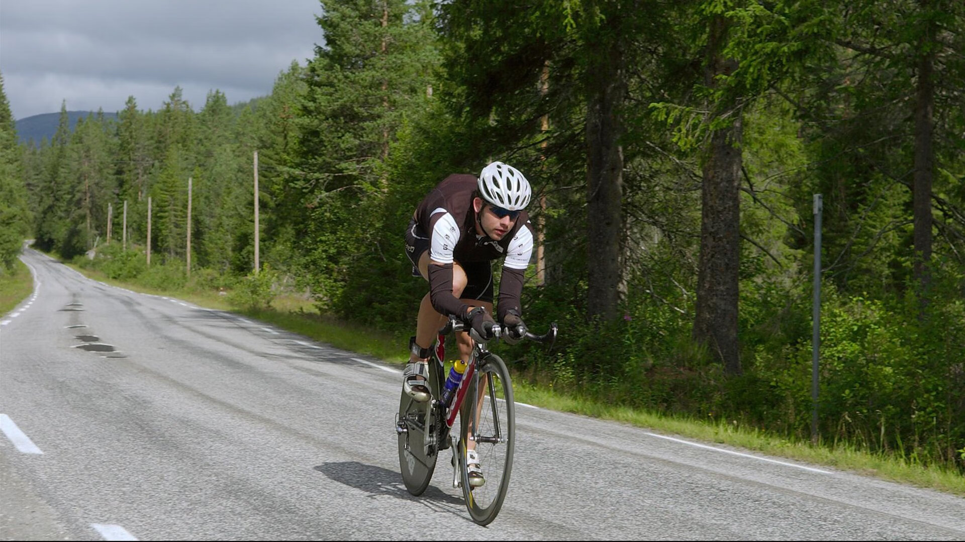 羽坛奇迹夜，石宇奇点燃赛场，印尼队惊天翻盘德国队
